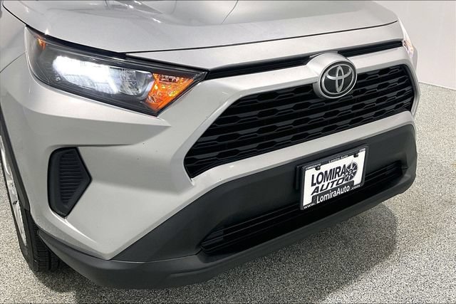 Used 2020 Toyota RAV4 LE AWD/4WD image 39