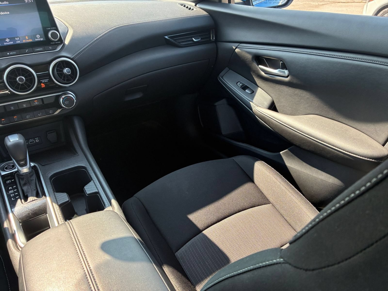 Used 2025 Nissan Sentra SV FWD image 30