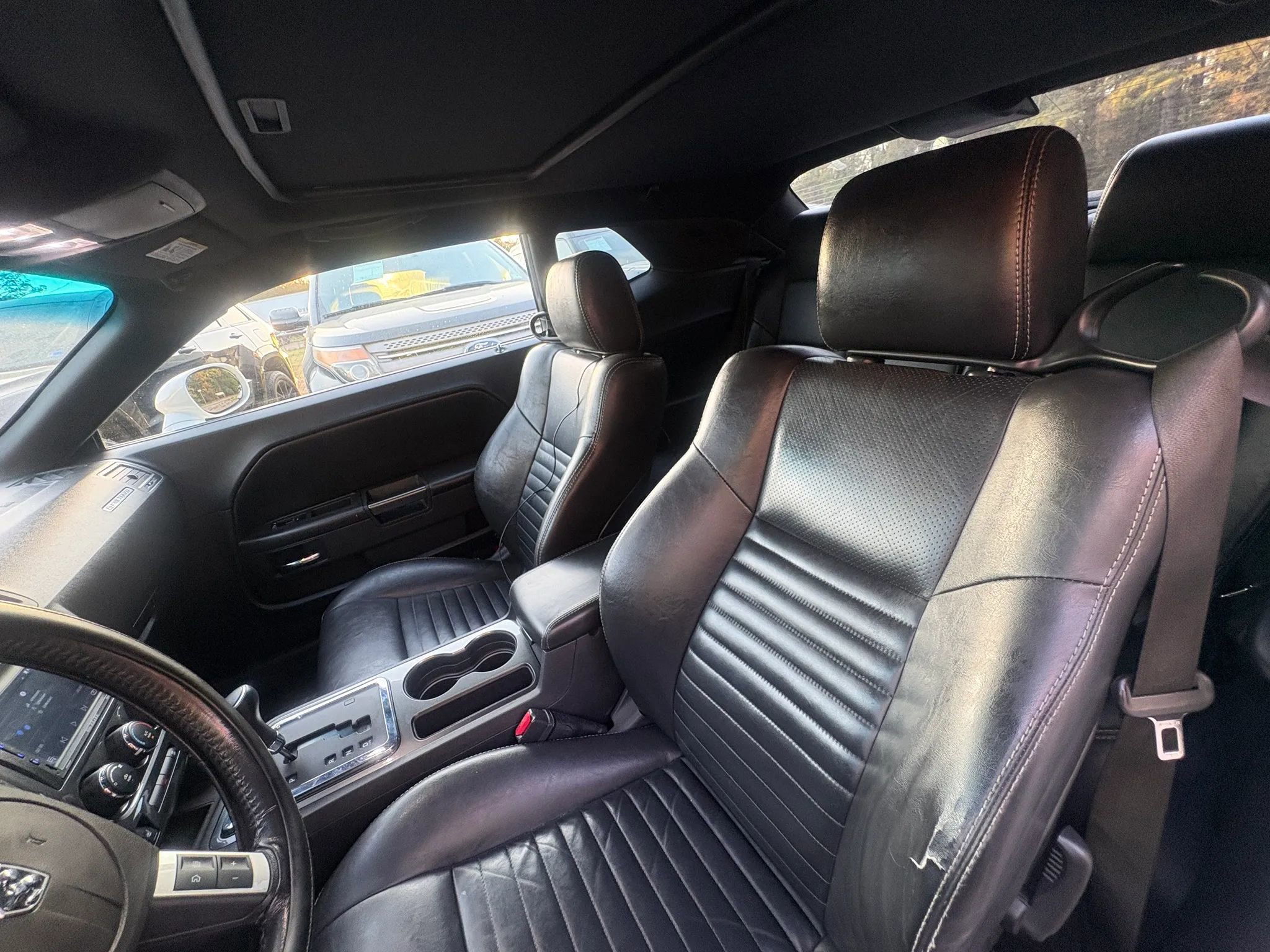 Used 2010 Dodge Challenger R/T RWD image 30