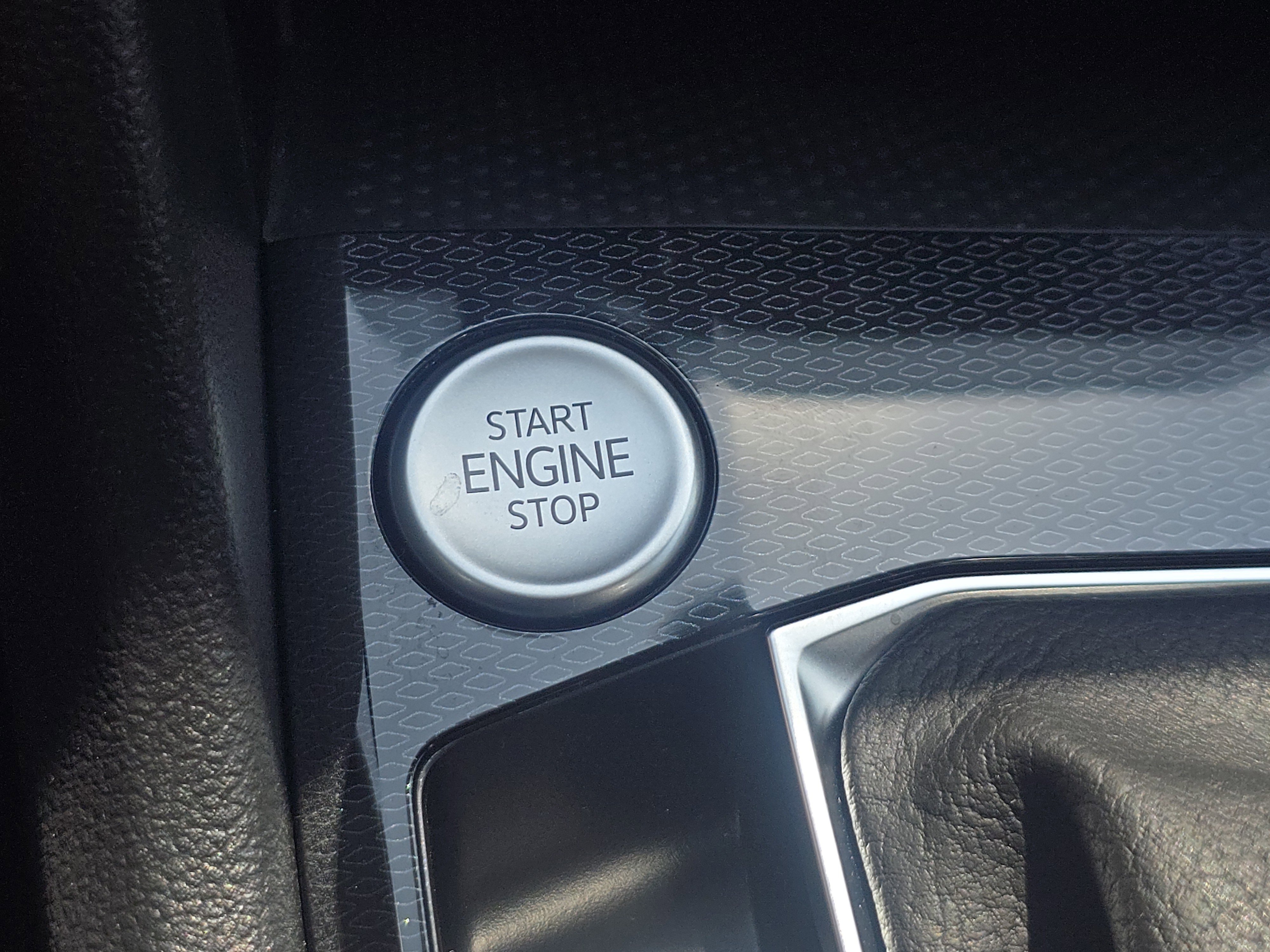 New 2025 Volkswagen Taos S image 14