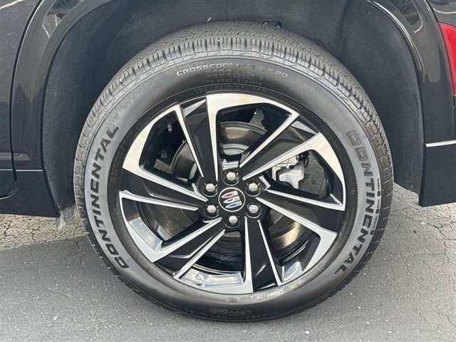 Certified 2026 Buick Enclave Sport Touring w/ Power Package AWD/4WD image 33