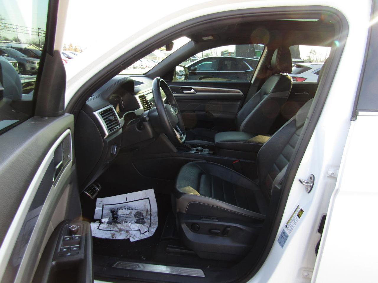 Used 2021 Volkswagen Atlas Cross Sport SEL Premium R-Line image 18