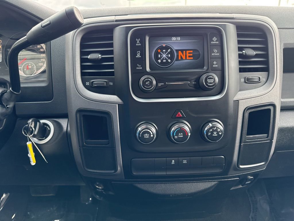 Used 2014 RAM 1500 Express RWD image 26