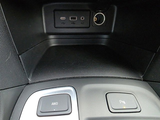 Used 2023 Chevrolet Equinox LT image 24