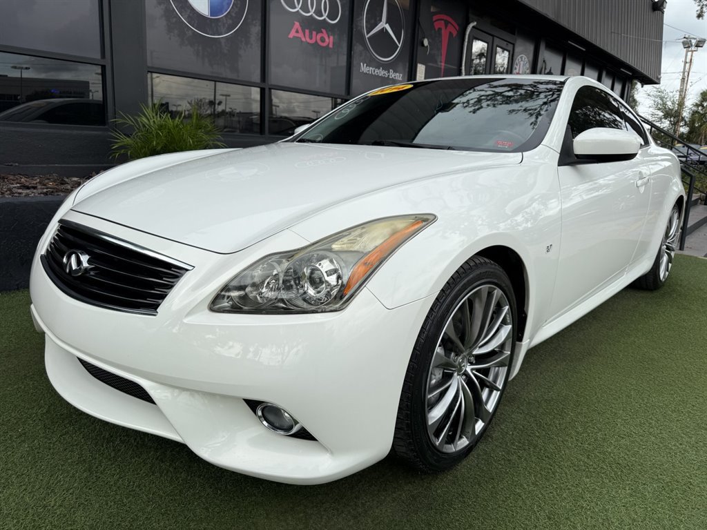 Used 2014 INFINITI Q60 Journey w/ Premium Package