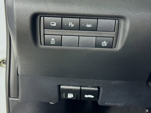 Used 2025 Nissan Versa S w/ Trunk Package FWD image 10