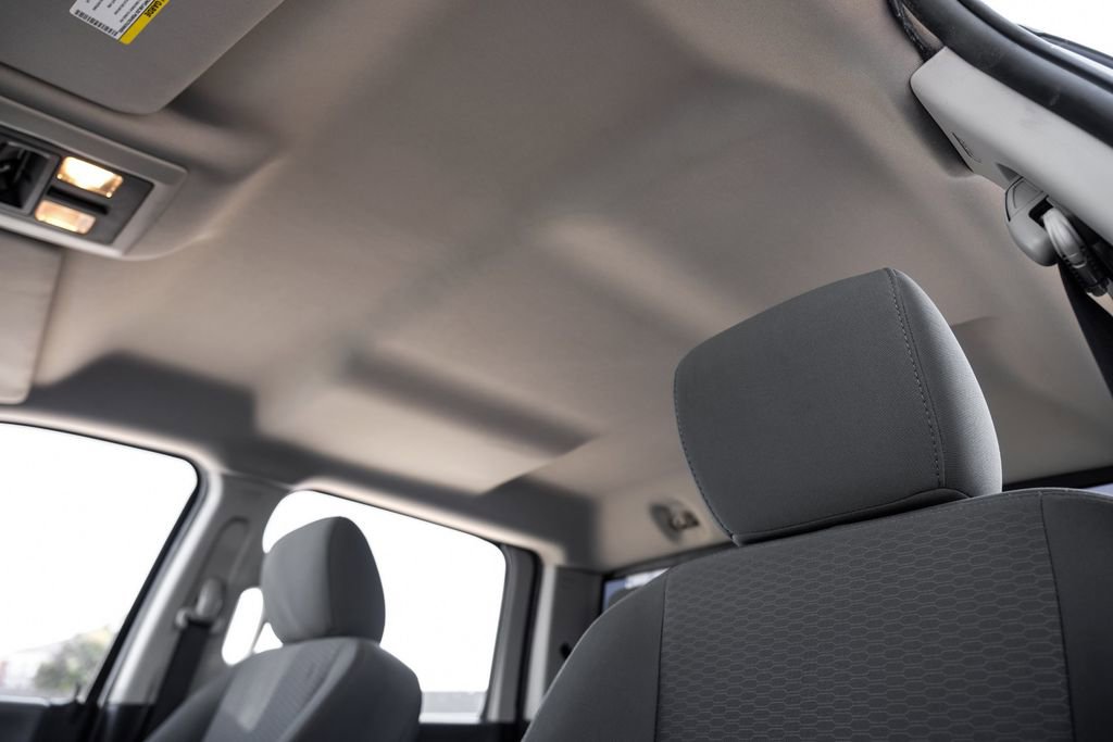 Used 2015 RAM 2500 SLT image 26