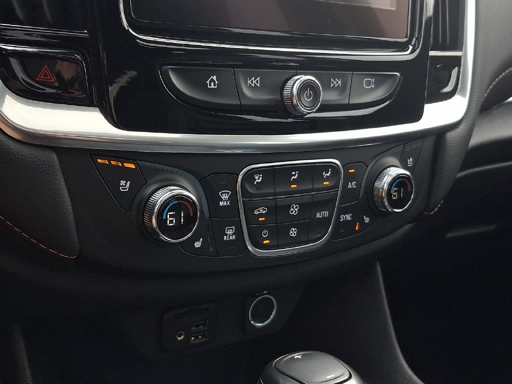 Used 2020 Chevrolet Traverse Premier w/ Redline Edition AWD/4WD image 21