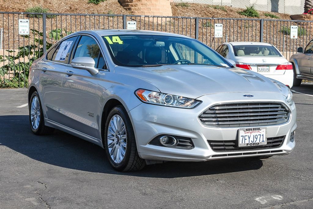 Used 2014 Ford Fusion Energi SE image 3