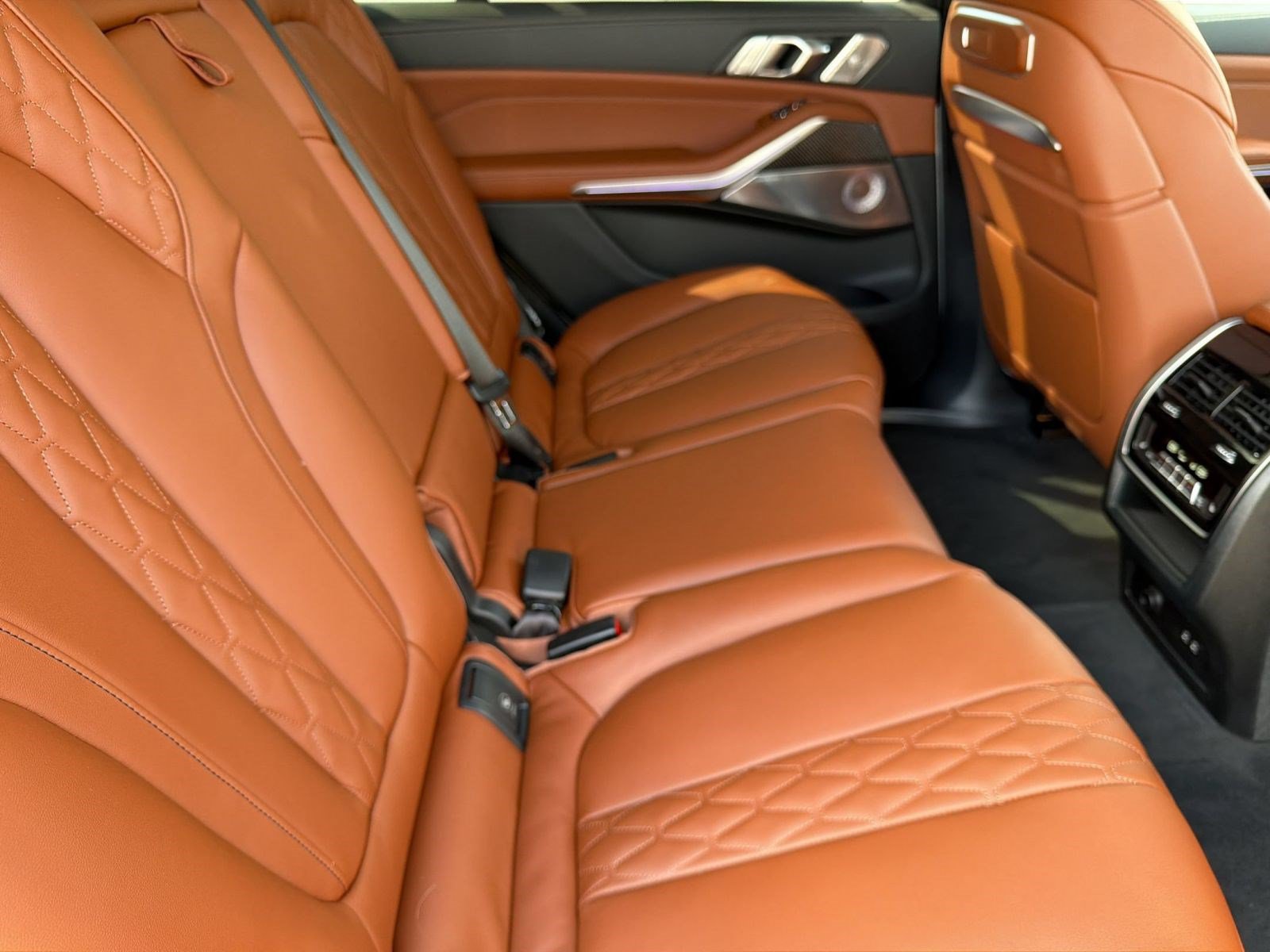New 2027 BMW X7 M60i AWD/4WD image 30