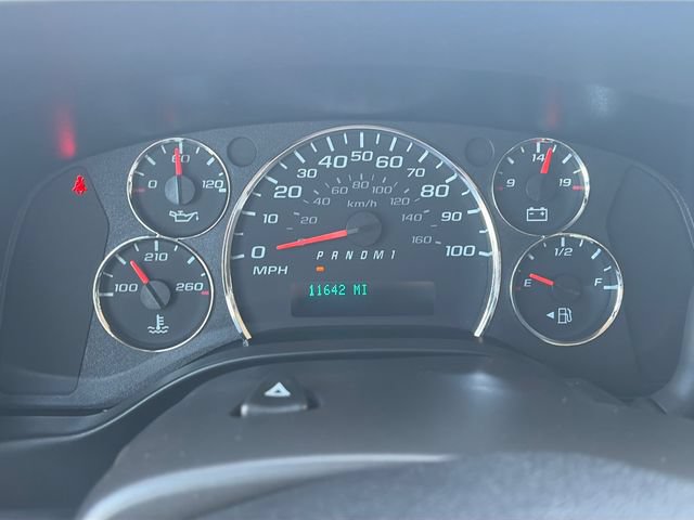 Used 2024 Chevrolet Express 2500 w/ Driver Convenience Package RWD image 23