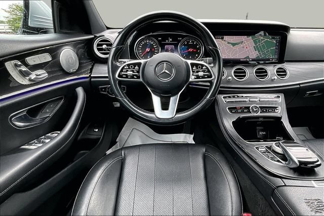 Used 2019 Mercedes-Benz E 300 4MATIC image 11