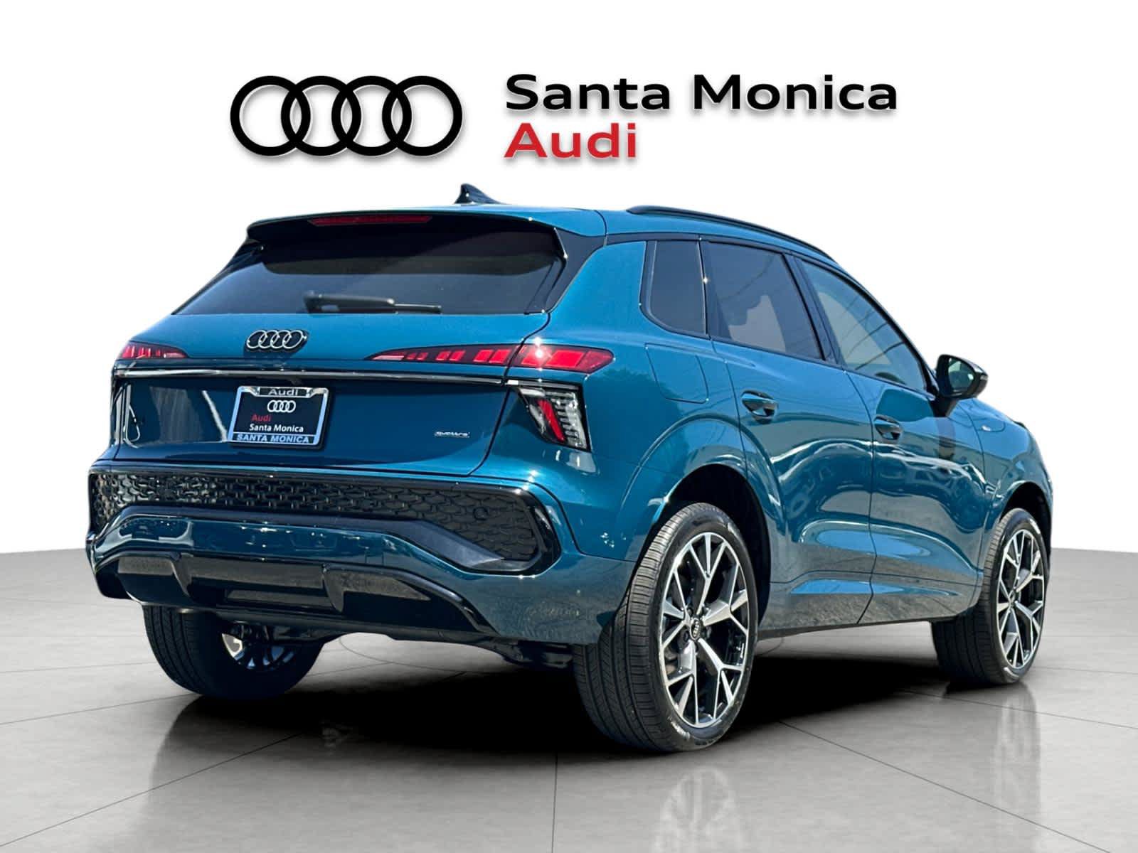 New 2026 Audi Q3 quattro 2.0T AWD/4WD image 1
