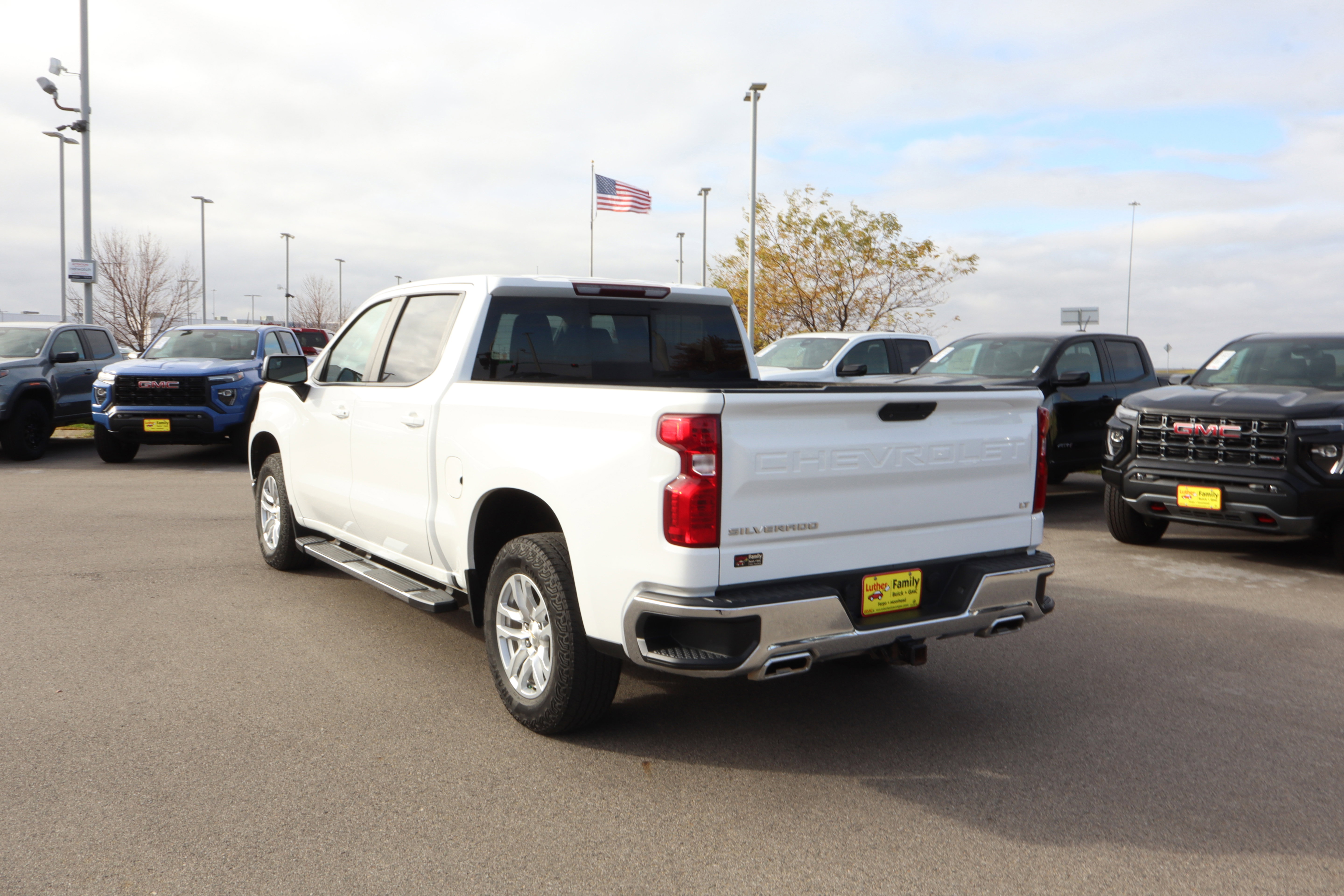 Used 2020 Chevrolet Silverado 1500 LT w/ All-Star Edition image 5