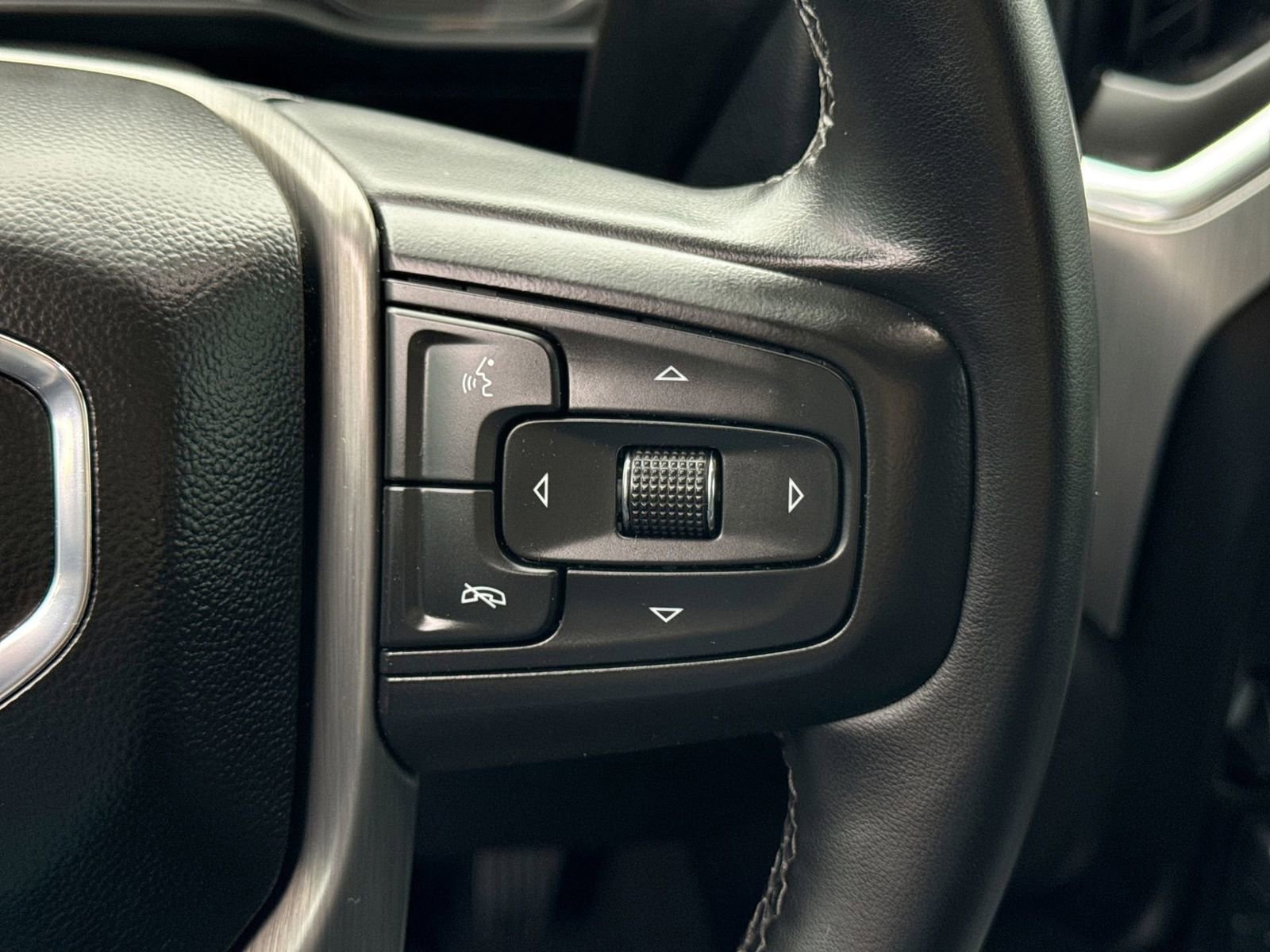 Used 2023 GMC Sierra 2500 Denali image 27