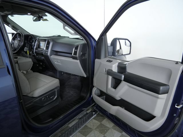 Used 2016 Ford F150 XLT w/ Equipment Group 302A Luxury AWD/4WD image 11