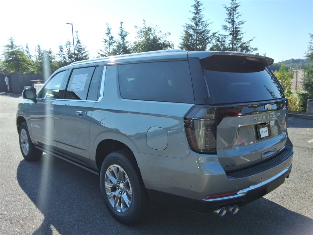 New 2026 Chevrolet Suburban Premier image 7