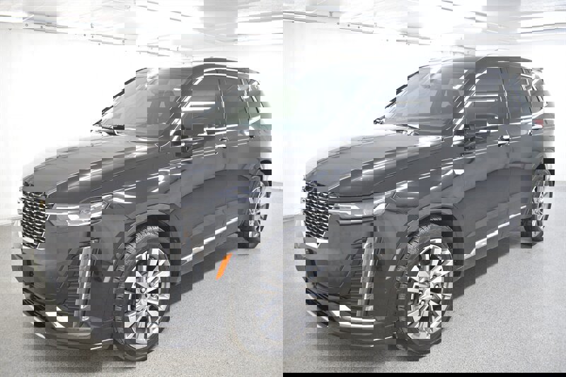 Used 2020 Cadillac XT6 Premium Luxury AWD/4WD image 3