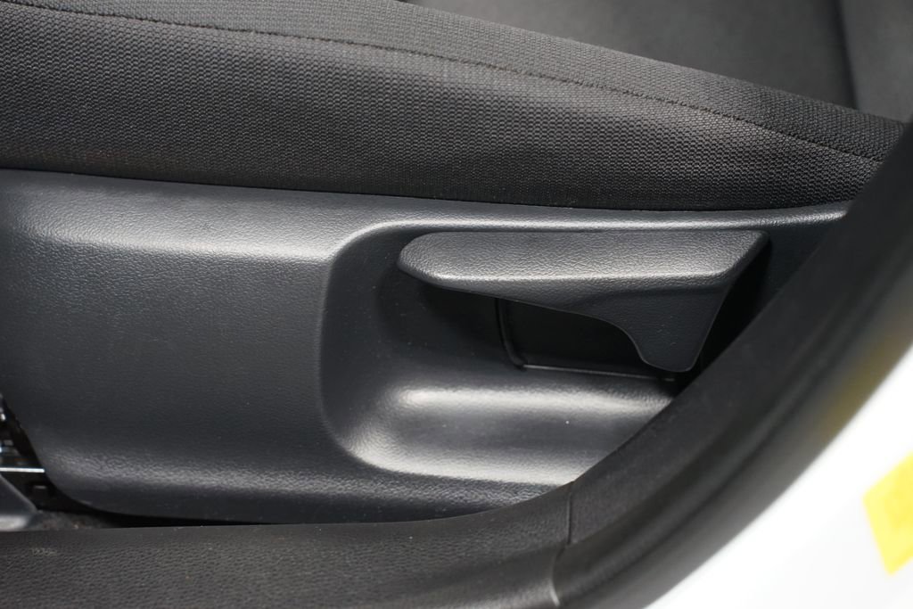 Certified 2025 Toyota Corolla LE image 30