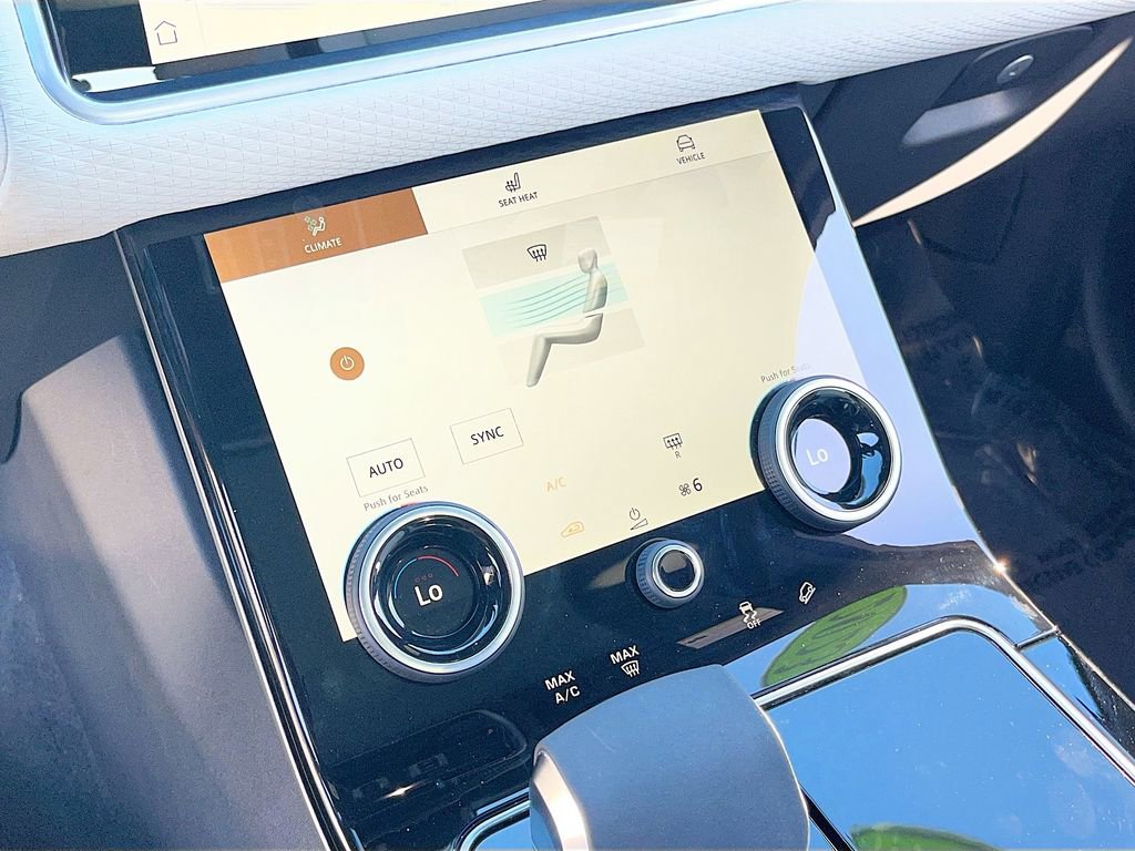 Used 2023 Land Rover Range Rover Velar R-Dynamic S image 16