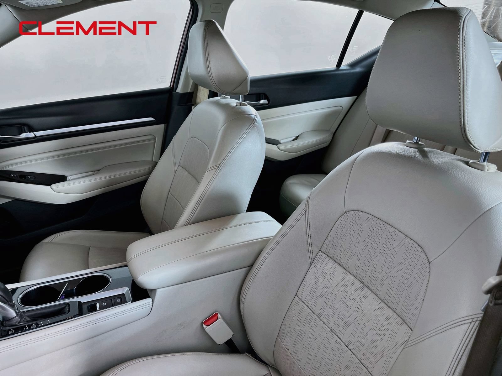 Used 2020 Nissan Altima 2.0 Platinum FWD image 27