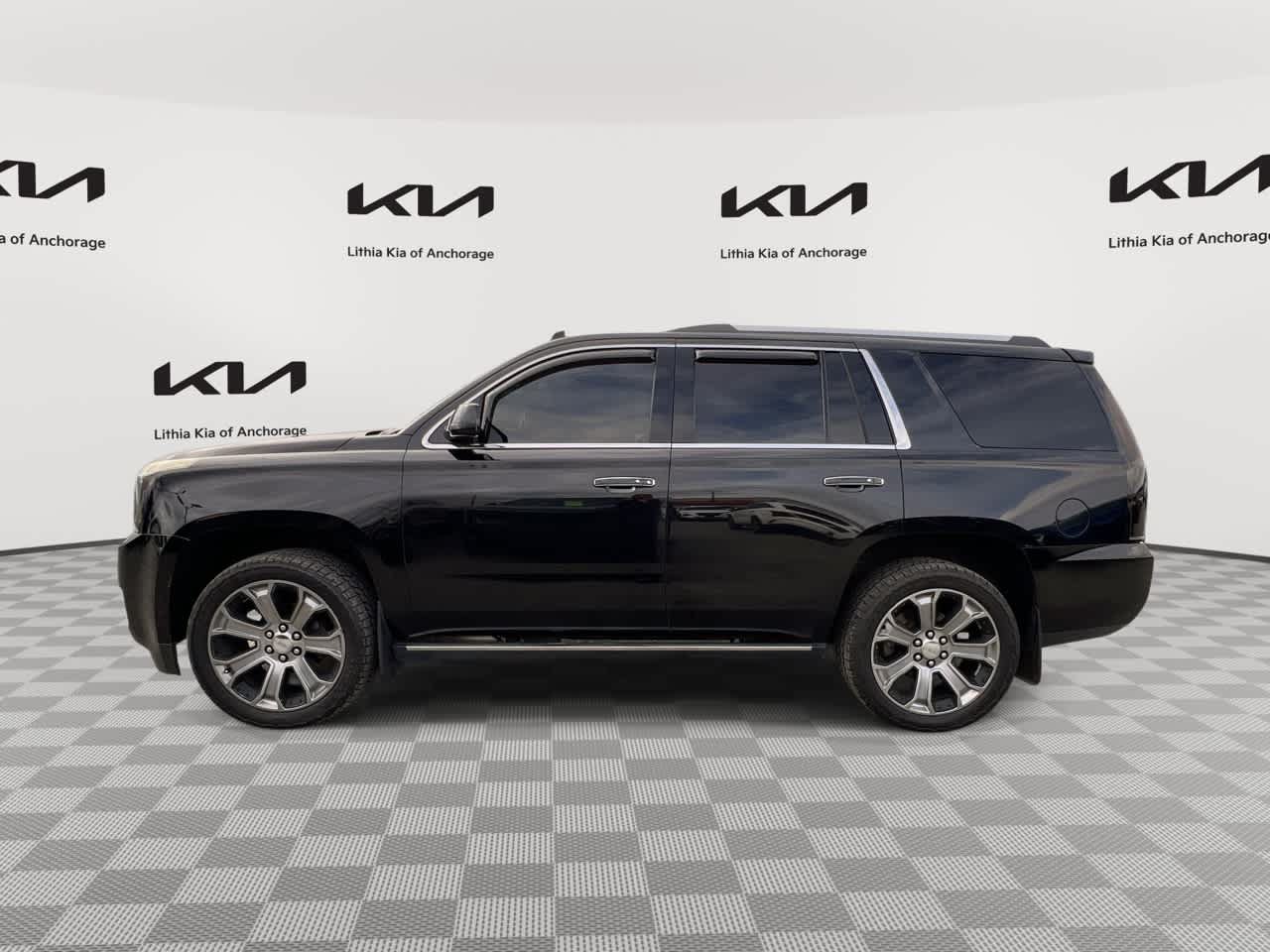 Used 2015 GMC Yukon Denali AWD/4WD image 1