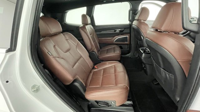 Used 2023 Kia Telluride EX w/ EX Captain's Chair Package image 49