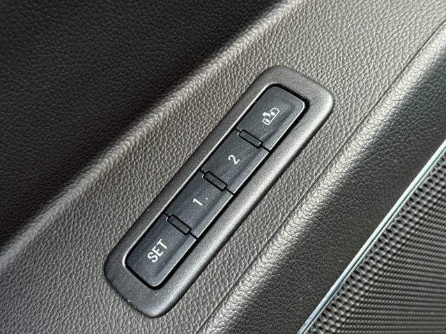 Certified 2016 GMC Yukon XL SLT w/ Open Road Package image 14