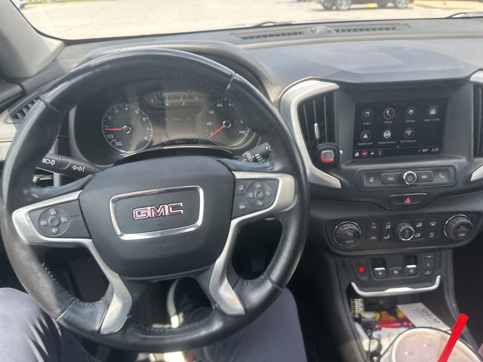 Used 2018 GMC Terrain SLE w/ Driver Convenience Package FWD image 16