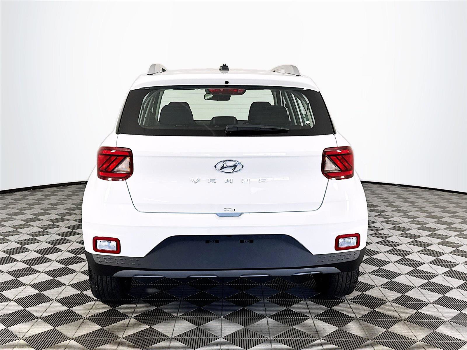 New 2025 Hyundai Venue SEL image 6