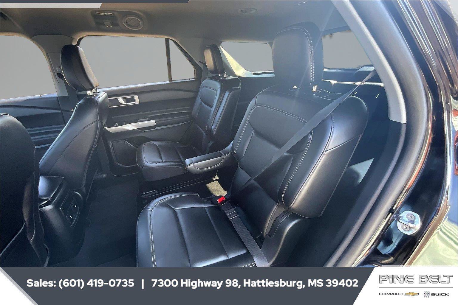 Used 2023 Ford Explorer XLT w/ Equipment Group 202A AWD/4WD image 19