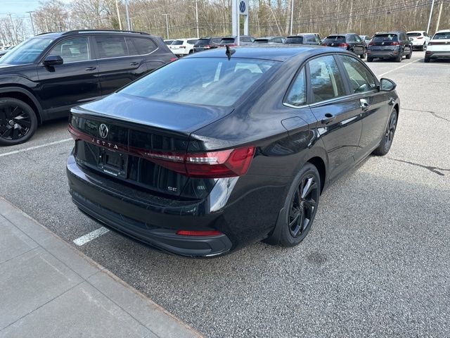 New 2026 Volkswagen Jetta SE FWD image 7