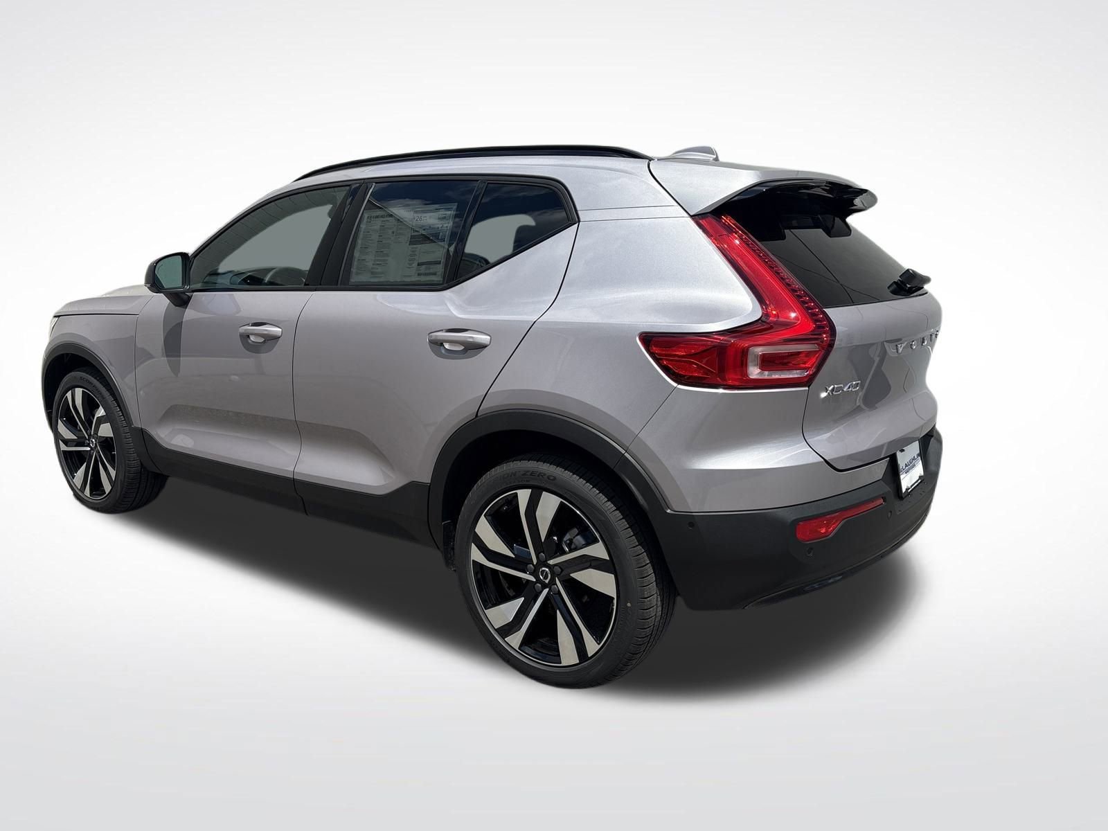 New 2026 Volvo XC40 B5 Ultra w/ Climate Package image 3
