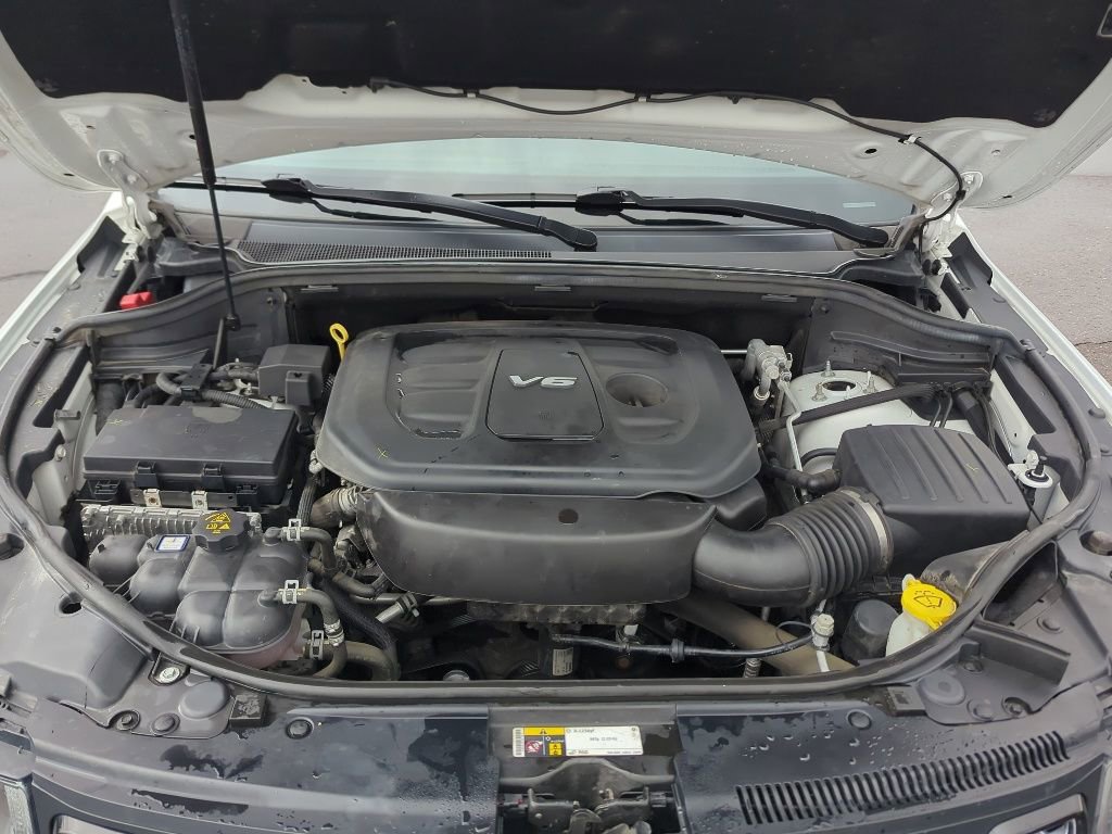 Used 2018 Jeep Grand Cherokee Altitude AWD/4WD image 9