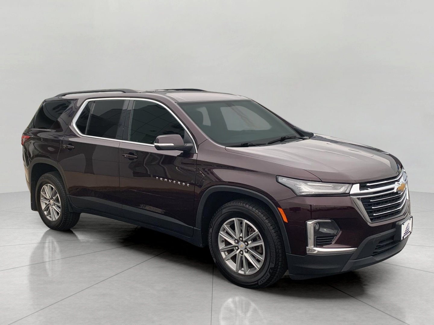 Used 2023 Chevrolet Traverse LT AWD/4WD image 1