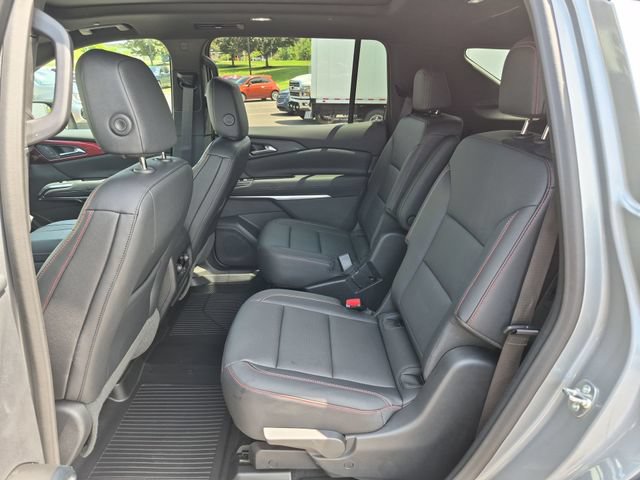 Used 2024 Chevrolet Traverse Z71 w/ LPO, Floor Liner Package AWD/4WD image 28
