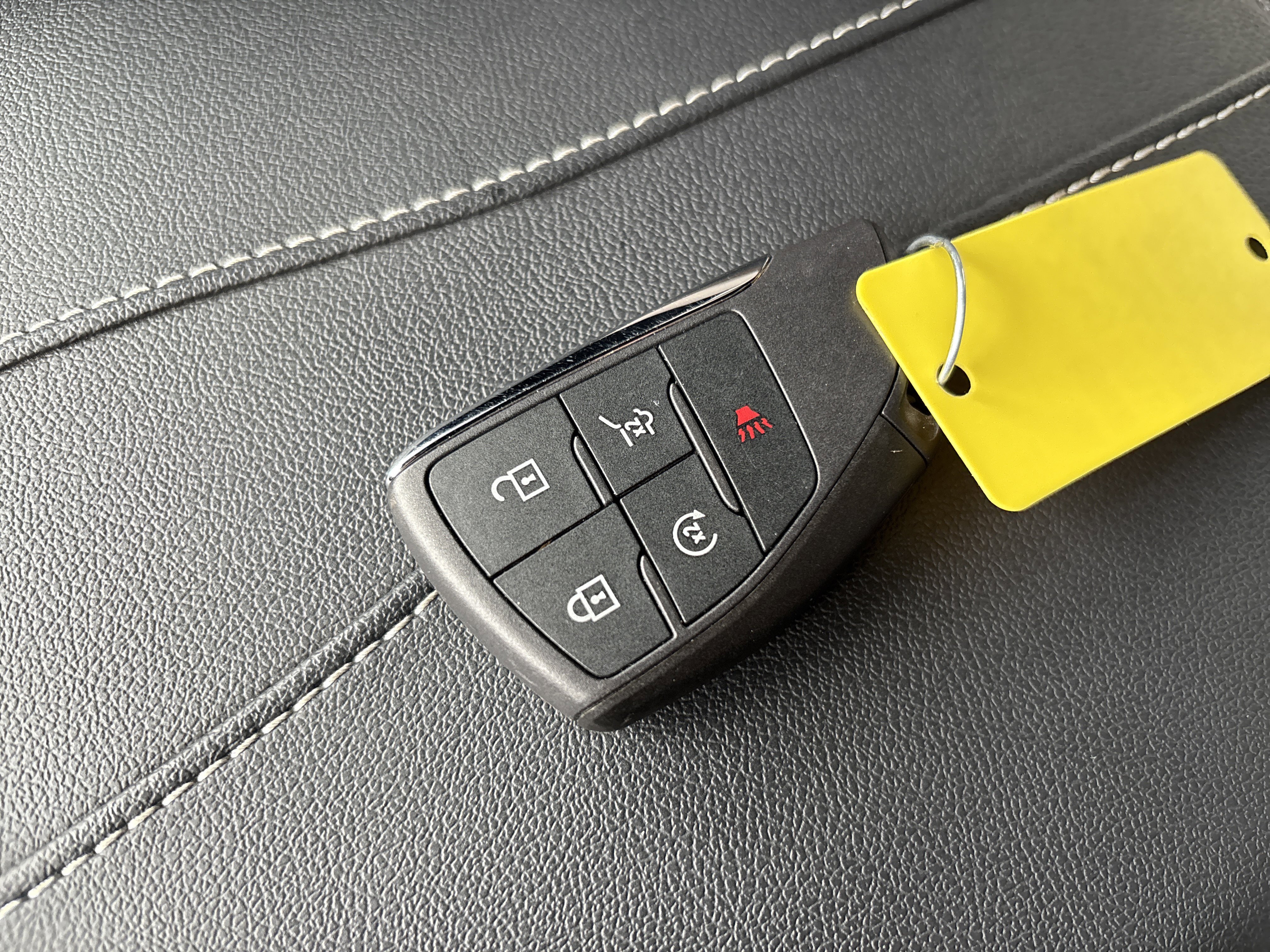 Used 2025 Chevrolet Traverse LT w/ Sun and Wheel Package image 67