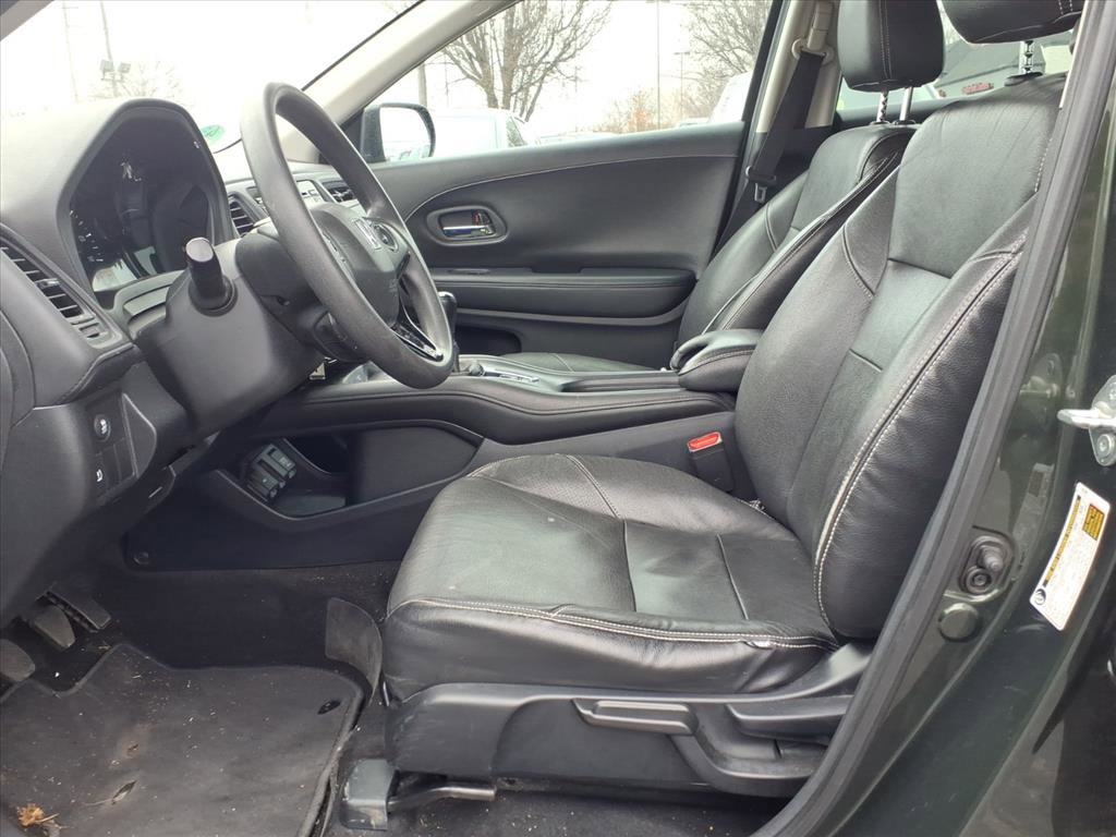 Used 2017 Honda HR-V LX image 28
