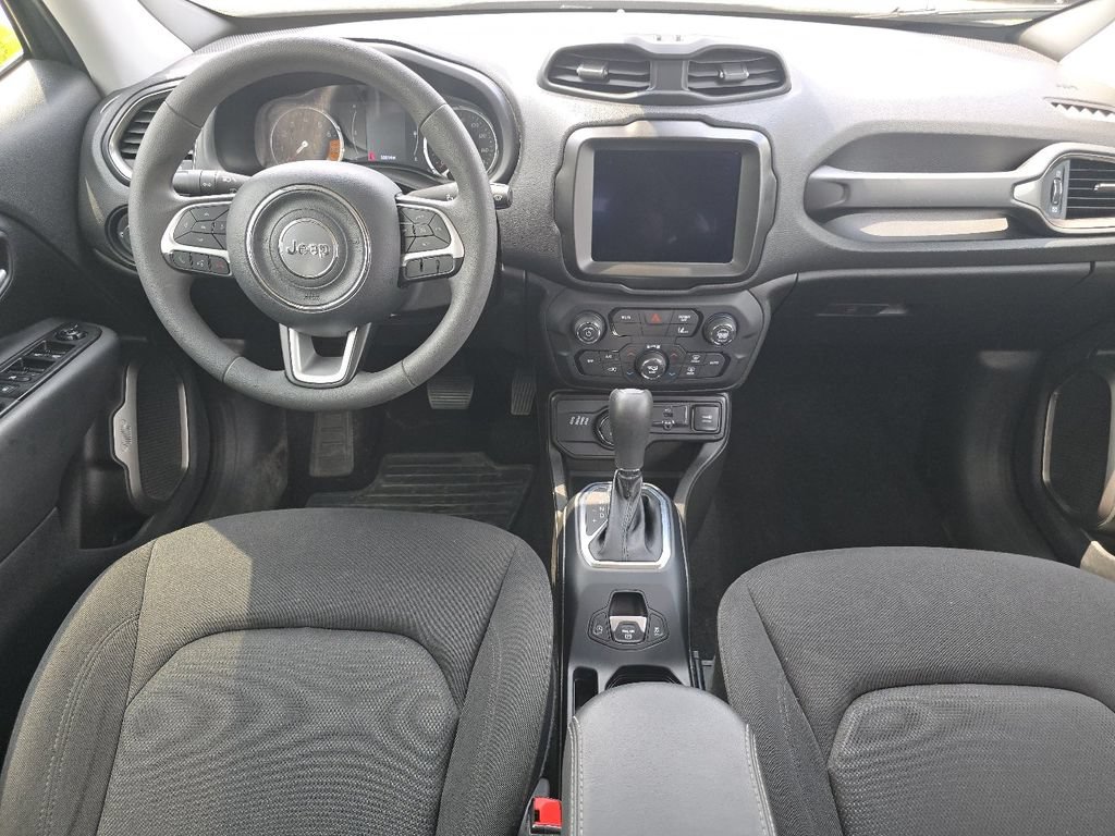 Used 2023 Jeep Renegade Latitude AWD/4WD image 19