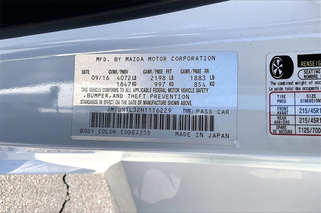 Used 2017 MAZDA MAZDA3 Touring image 16