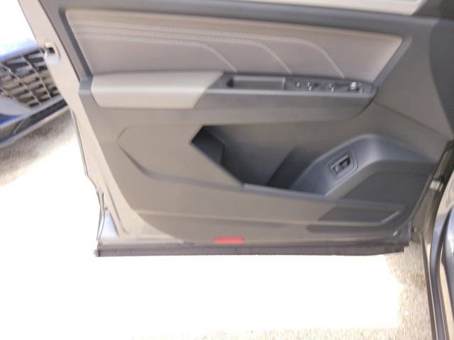 Used 2022 Volkswagen Atlas SE image 19