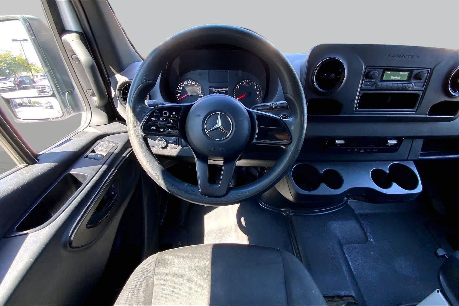 Used 2022 Mercedes-Benz Sprinter 2500 image 6