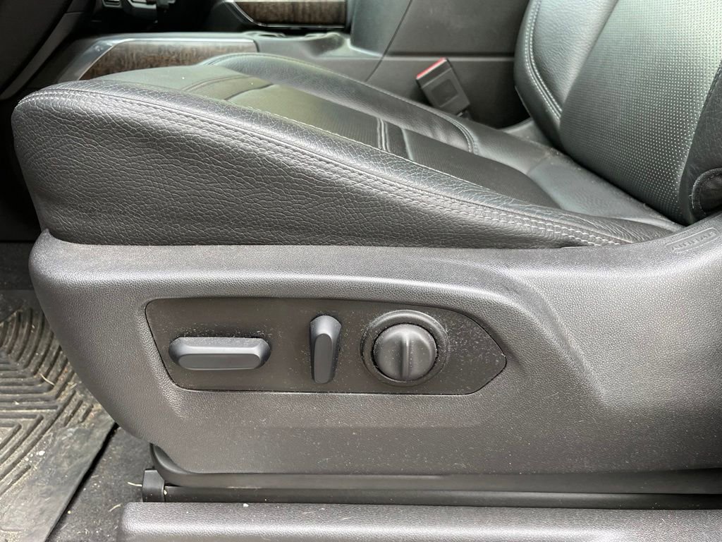 Used 2019 GMC Sierra 1500 Denali w/ Denali Ultimate Package AWD/4WD image 10