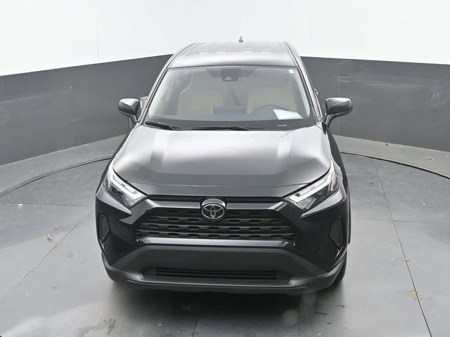Used 2025 Toyota RAV4 LE image 28