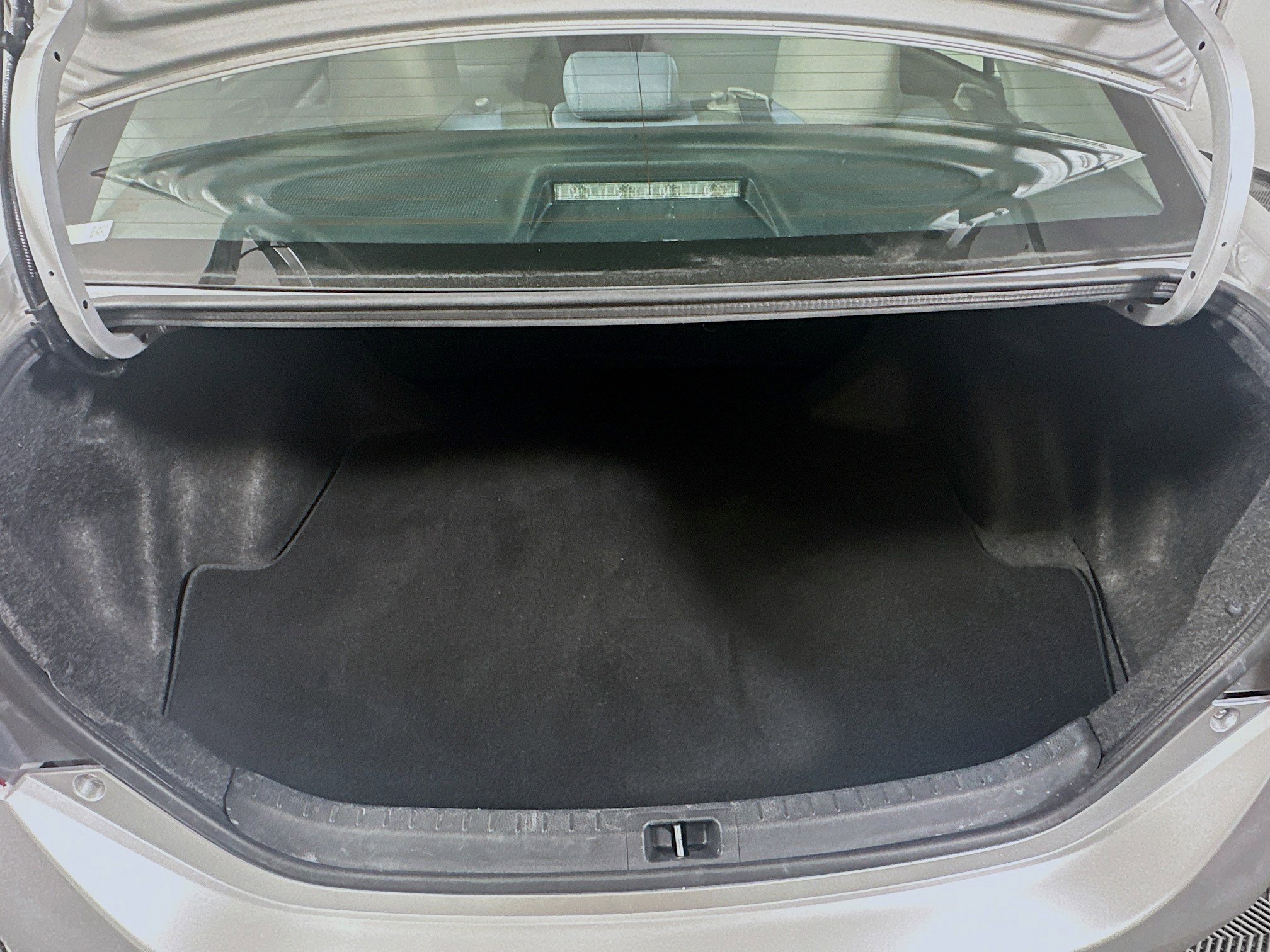 Used 2019 Toyota Corolla LE image 26
