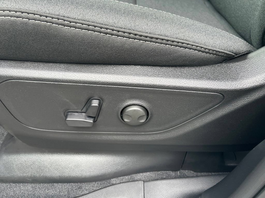 New 2026 RAM 1500 Big Horn AWD/4WD image 17