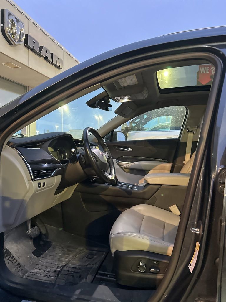 Used 2019 Cadillac XT4 Premium Luxury image 21