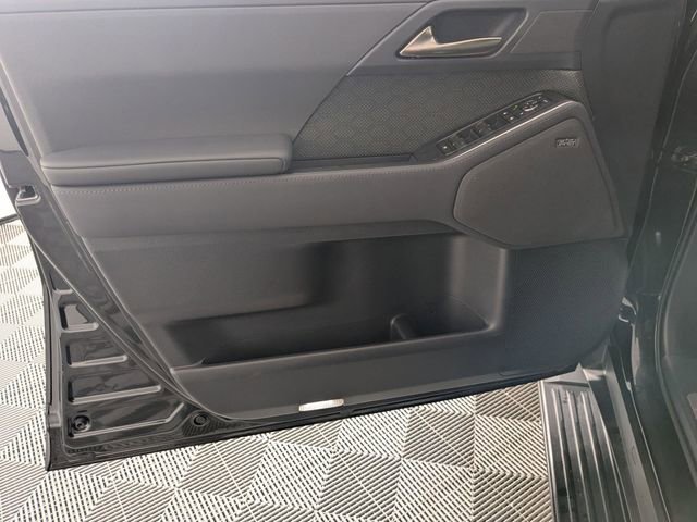 Used 2024 Lexus GX 550 image 10