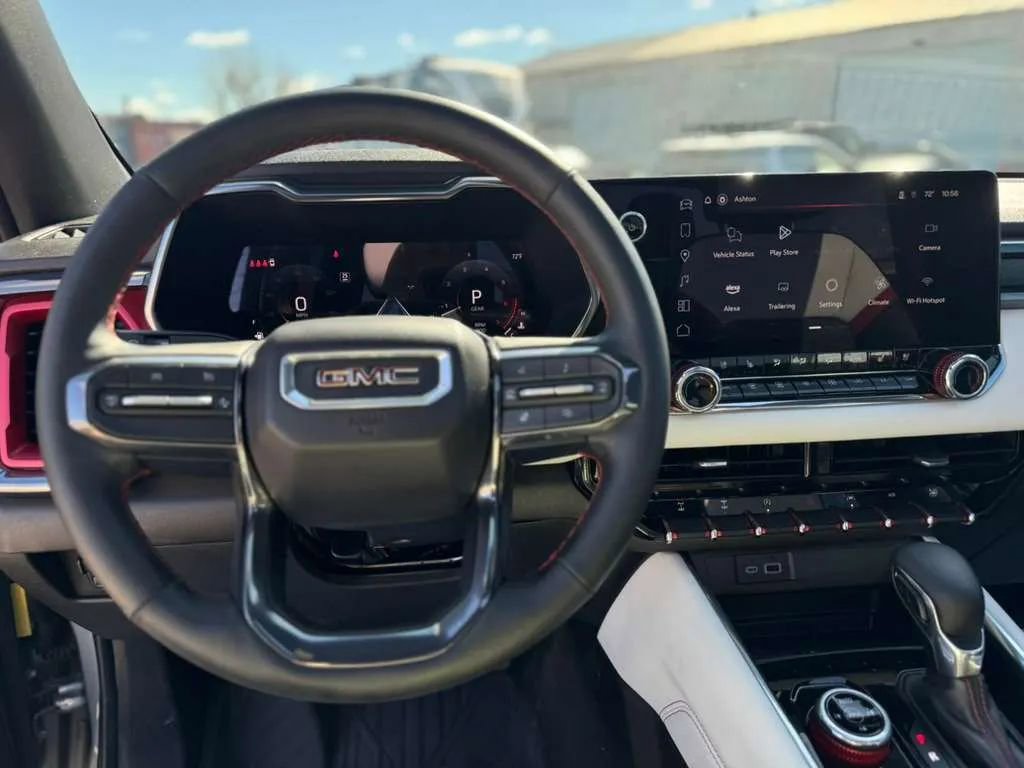 Used 2025 GMC Canyon AT4 w/ AT4X Package image 22