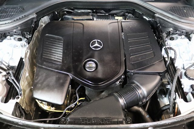 Certified 2025 Mercedes-Benz GLC 300 4MATIC image 29